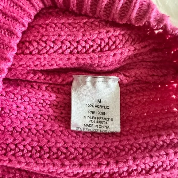 Hippie Rose Bright Hot Pink Knit V-Neck Sweater - Picture 4 of 8